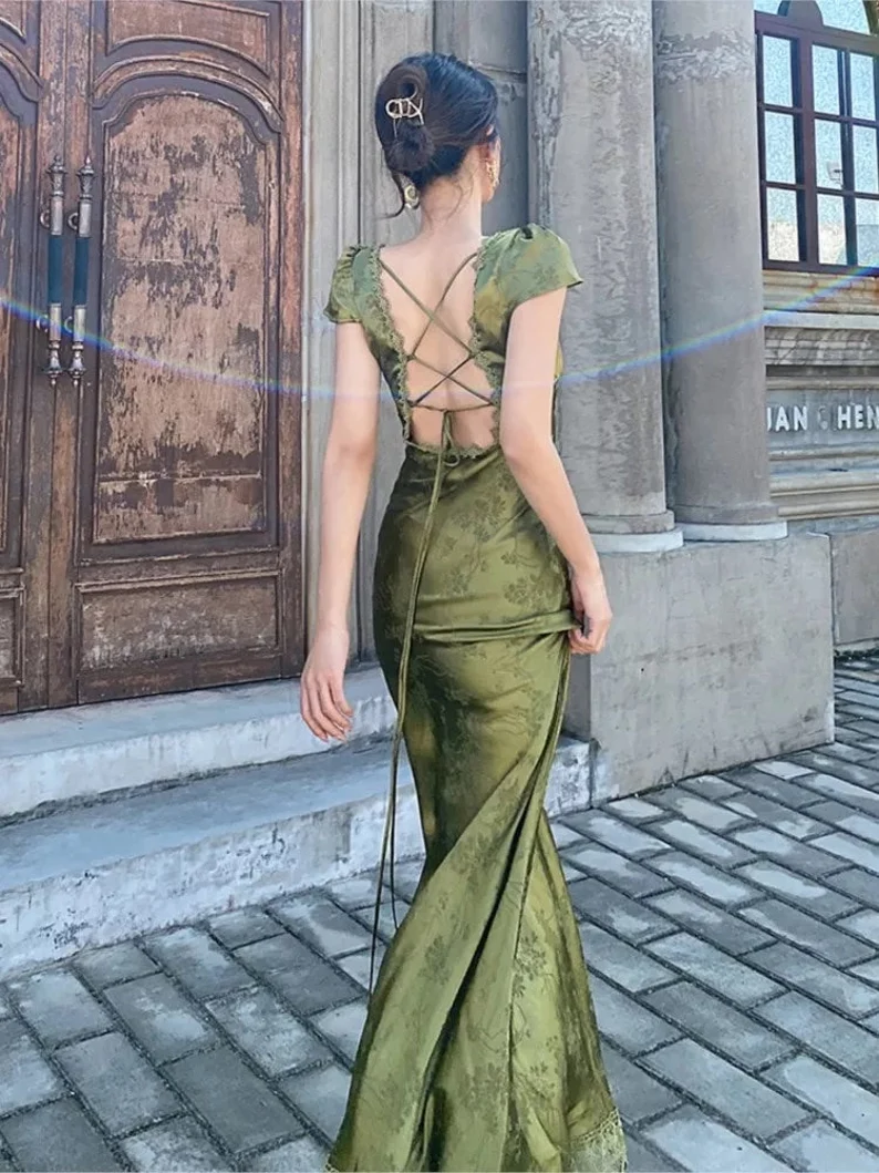 Elegant Women Green Satin Backless Mixi Dress Palace Short Sleeve Lace V-Neck Bandage Vintage Bodycon Evening Gown    cg24972