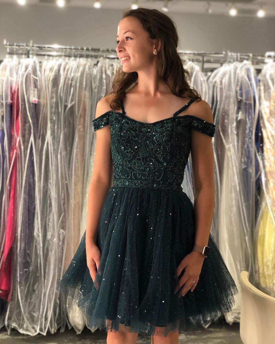 Chic A Line Off the Shoulder Dark Green Short Homecoming Dresses with Appliques Beading   cg13471