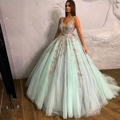 Elegant Crystal Embellished Tulle Ball Gown Prom Dresses       cg23669