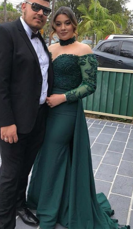 Off-shoulder Long Sleeves Green Lace Prom Dresses  cg6353