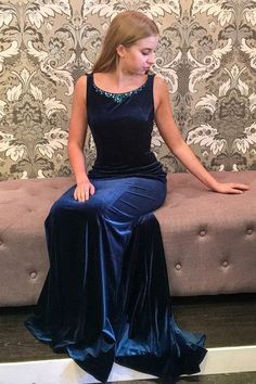 Mermaid Round Neck Sweep Train Navy Blue Velvet Prom Dress with Beading  cg6619