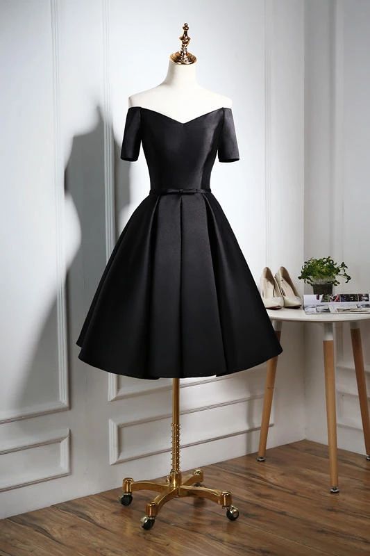 Lovely Black Satin Short Dress, Black Party Dress 2020  Homecoming Dress   cg9514